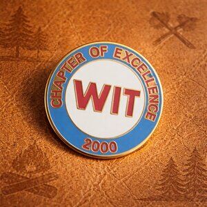 Winnebago International Travelers WIT 2000 Lapel Pin - Chapter Of Excellence Pin